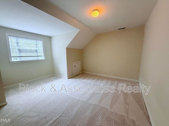 Building Photo - 603 Harold Latta Rd