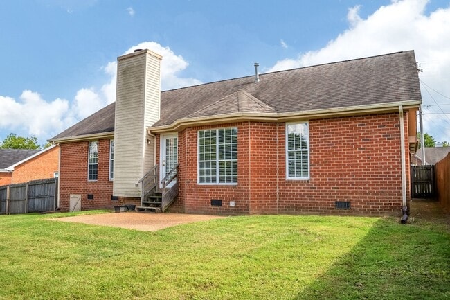 Building Photo - 133 Cloverfield Ct