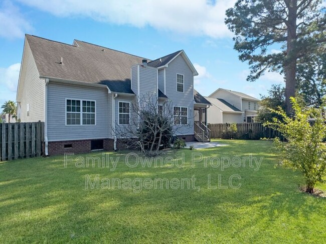 Building Photo - 170 Red Cypress Dr