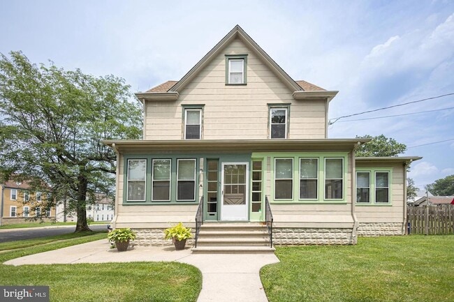 Primary Photo - 101 Newton Ave