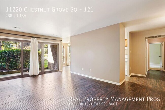 Building Photo - 11220 Chestnut Grove Square