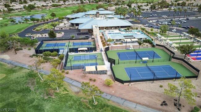 Building Photo - 2118 Desert Woods Dr