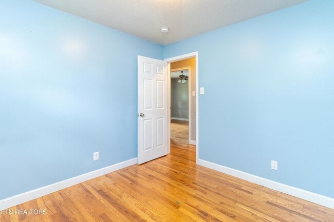 Building Photo - 2344 Alice Bell Rd