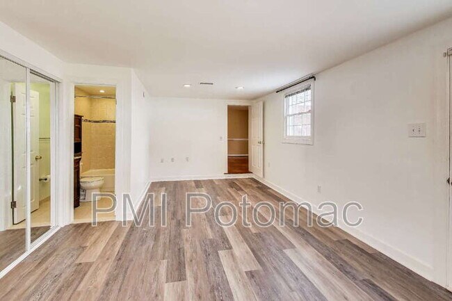 Building Photo - 12609 Holdridge Rd