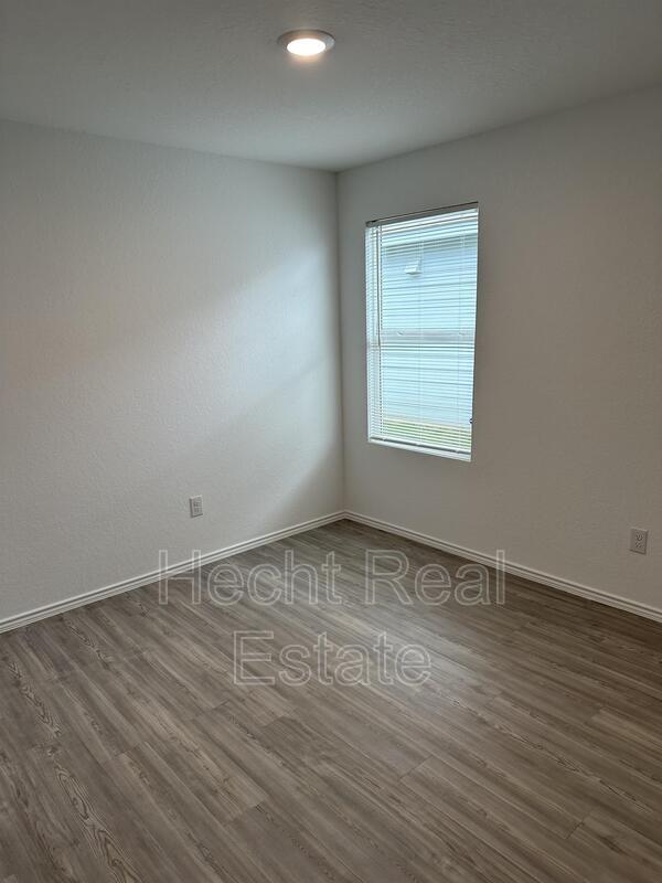 Building Photo - 5813 Texas Spur