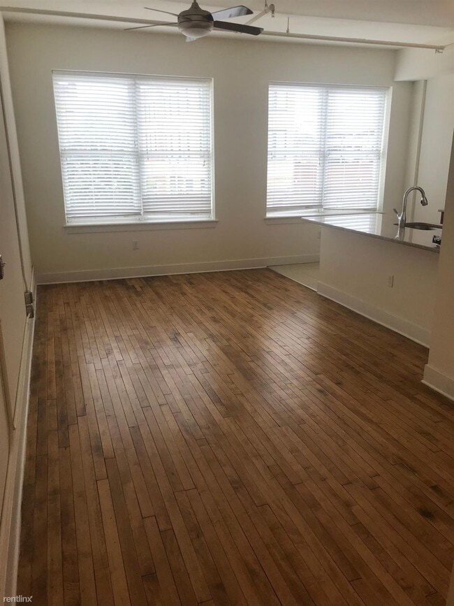 Building Photo - 1 br, 1 bath Condo - 613 N Lombardy St 207