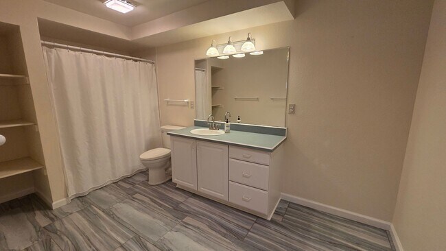 Building Photo - 7 bedroom 5 Bath Home In Desirable Boulder Location - Partially Furnished - 6 Month Lease Only