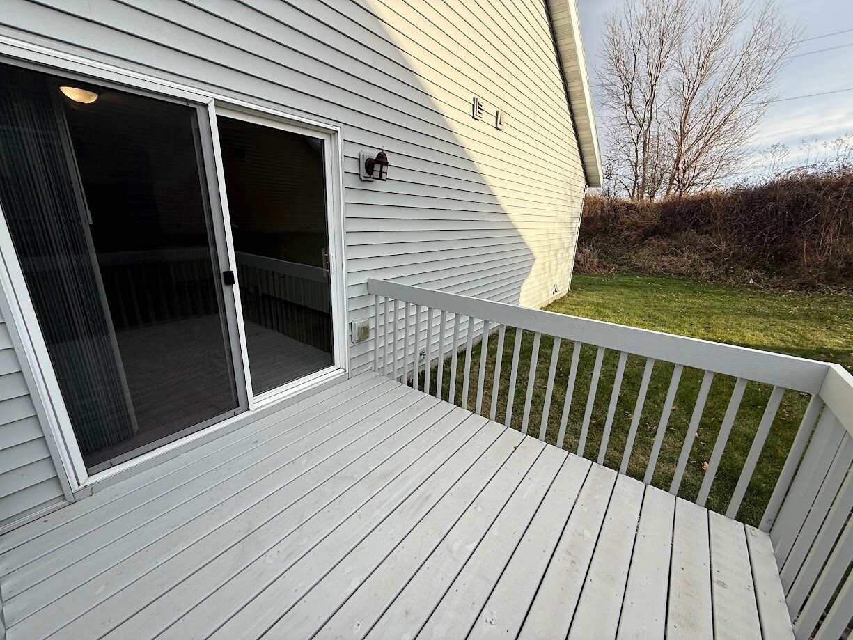 Building Photo - 1205 Temple Dr