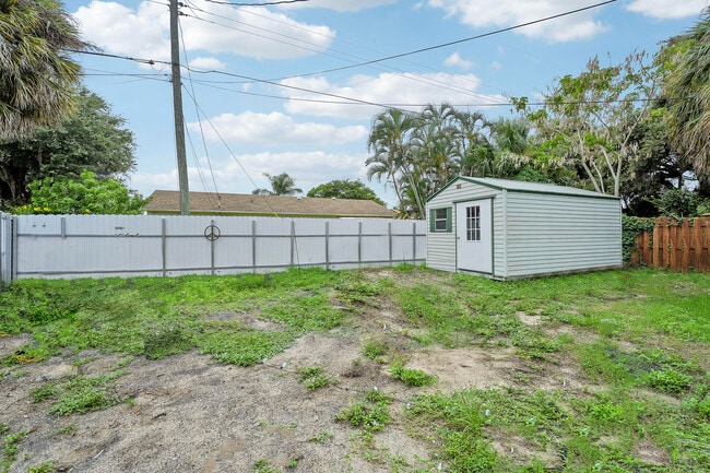 Building Photo - 3401 F Ave