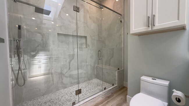 Building Photo - Beautiful 3BR/2BA Home in Wellington's Emerald Forest