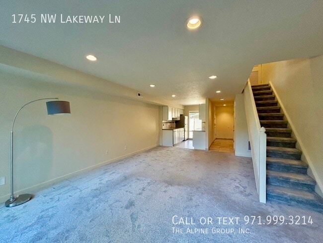 Building Photo - 1745 NW Lakeway Ln
