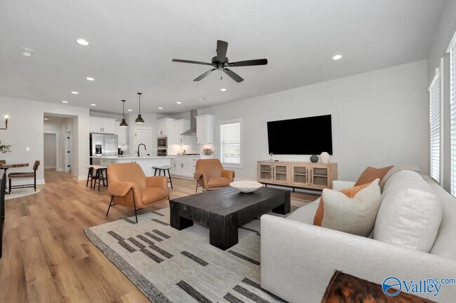 Building Photo - 80 Mountain Vis Cir