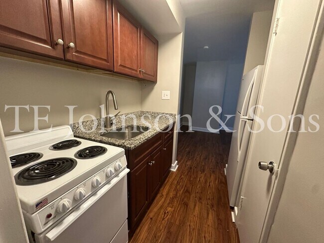 Building Photo - 1930 Elizabeth Ave