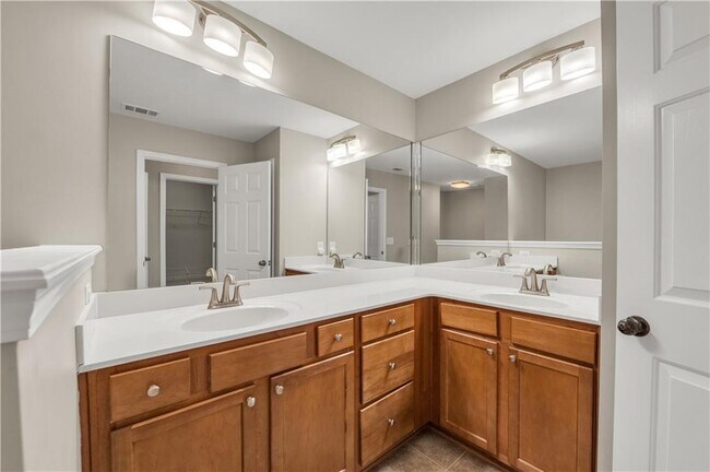 Building Photo - 501 Grove Field Ct NW