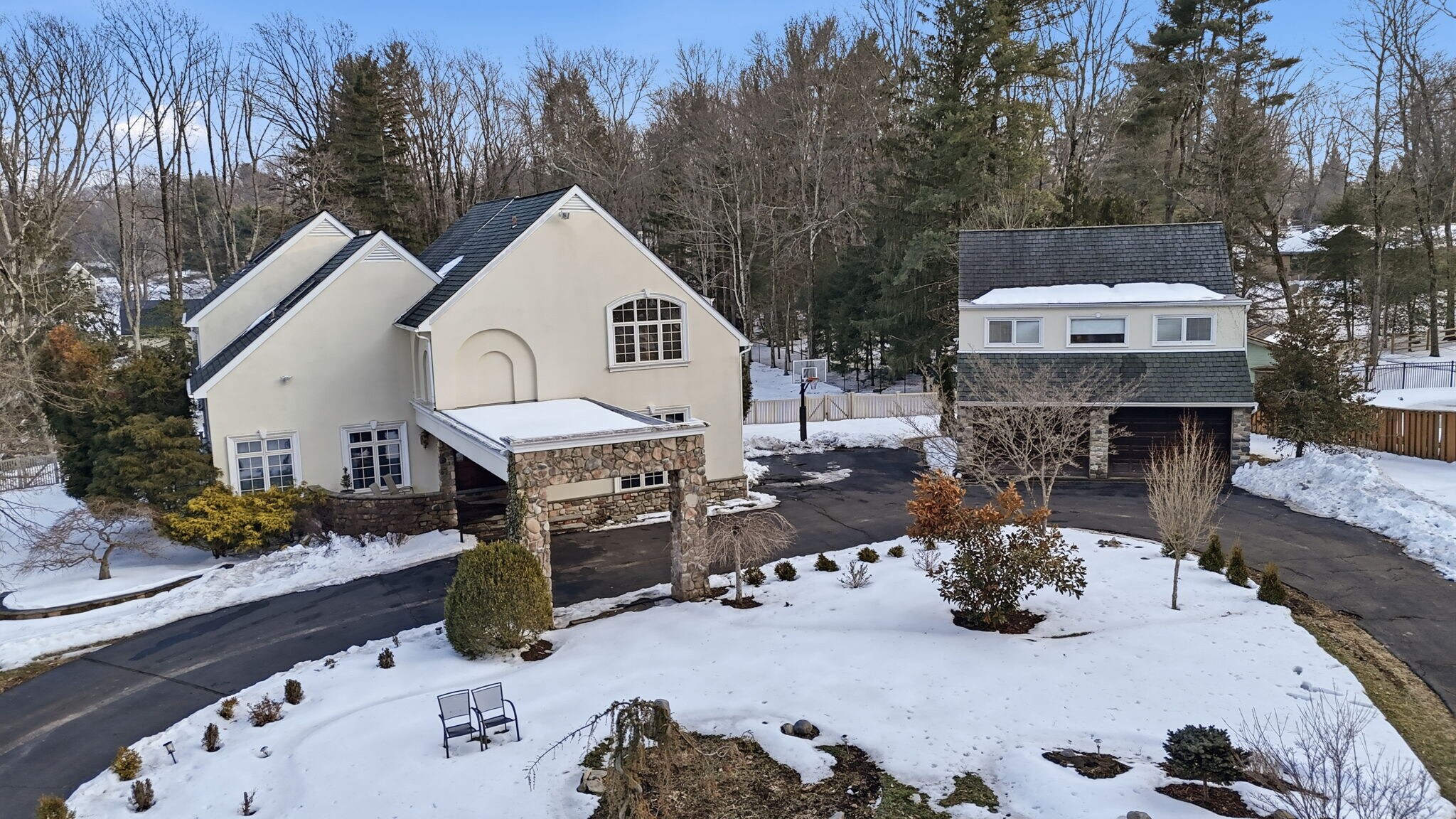 Building Photo - 244 Mathers Rd