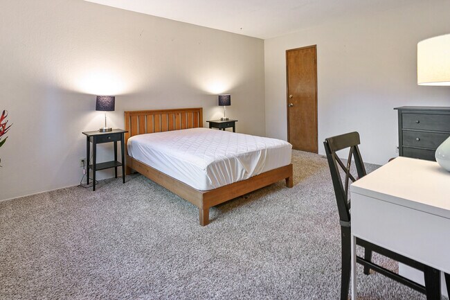 Building Photo - 117 A Ln