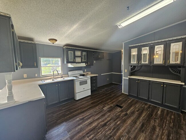 Building Photo - Home in Cabot