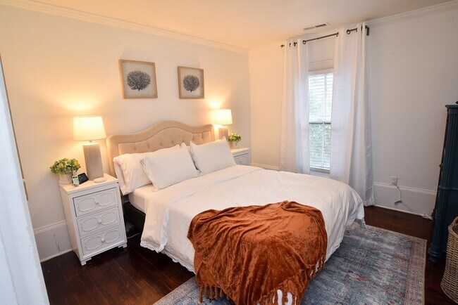 Building Photo - 23409 Seaside Rd