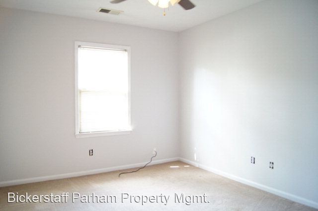 Building Photo - 4 br, 2 bath House - 5301 Rockhurst Drive