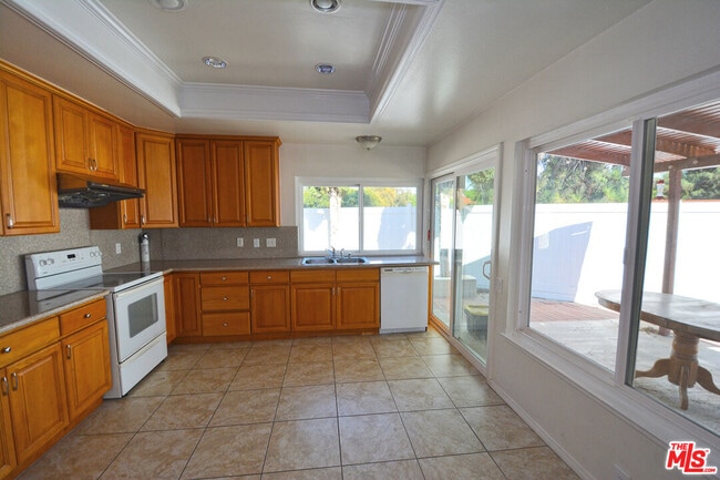 Building Photo - 3025 Morningside Dr