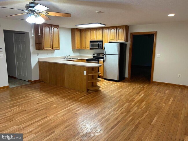 Building Photo - 14784 Pilea Pl
