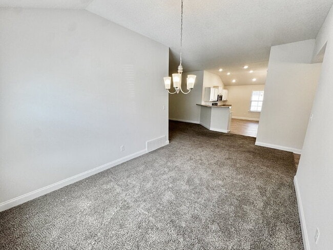 Building Photo - 8437 Grayce Dr