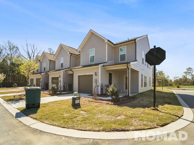 Building Photo - Spring deal : 500$ rewards for a 15 month rental lease - Elegant  3br/2.5 bath Townhome available...