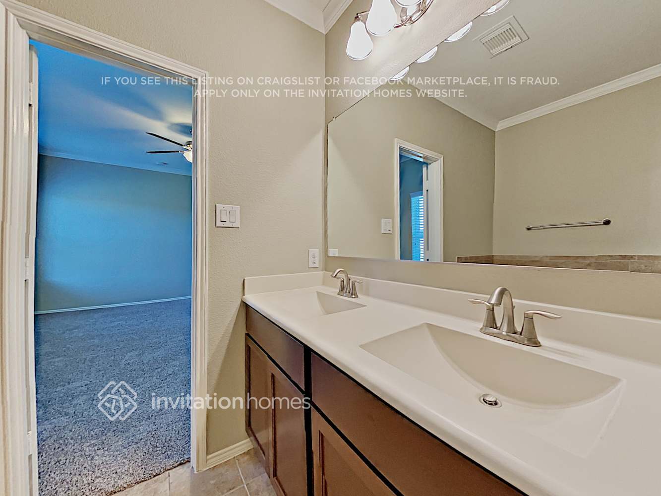 Building Photo - 11920 Summer Springs Dr