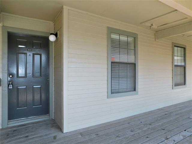 Building Photo - 218 N Texas Blvd