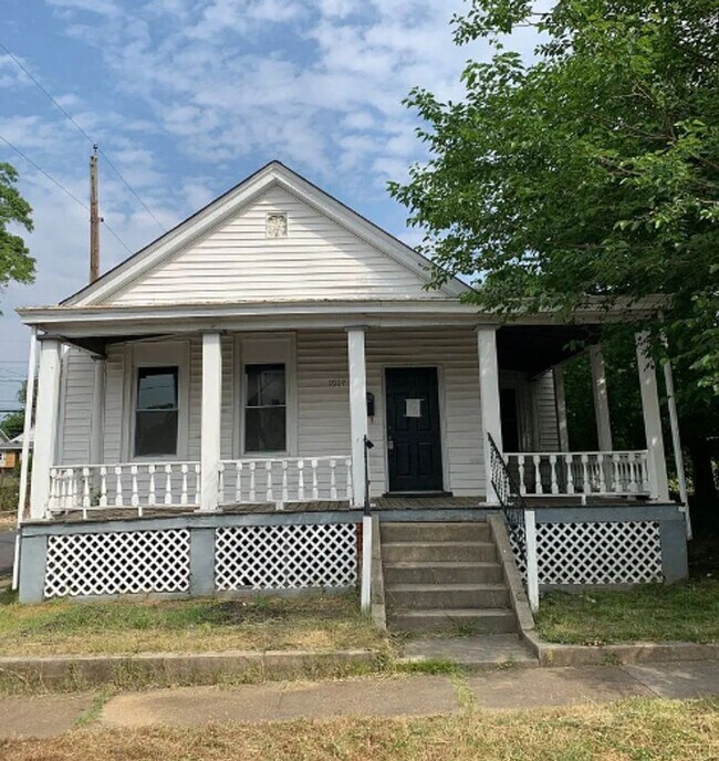 Primary Photo - 1917 Boston Ave