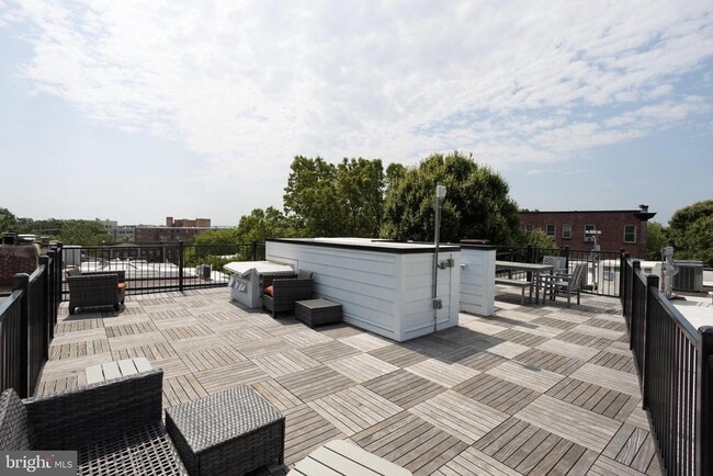 Building Photo - 2869 28th St NW