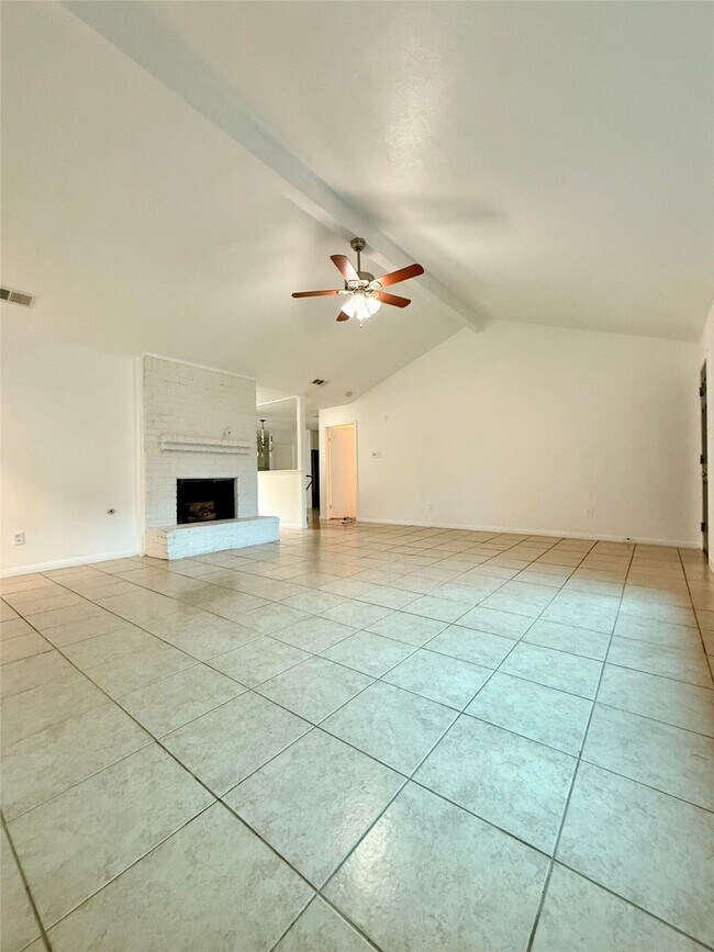 Building Photo - 2603 Shady Bayou Ln