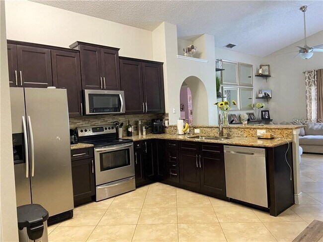 Building Photo - 2476 Shelby Cir