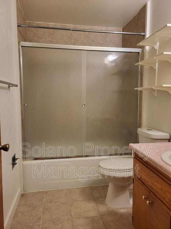 Building Photo - 1239 Ohio St