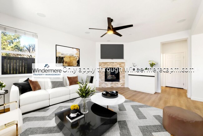 Building Photo - Welcome to The Rivers! Fabulous Floor Plan...