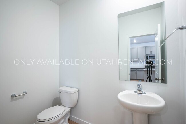 Building Photo - 4941 Willowstone Dr