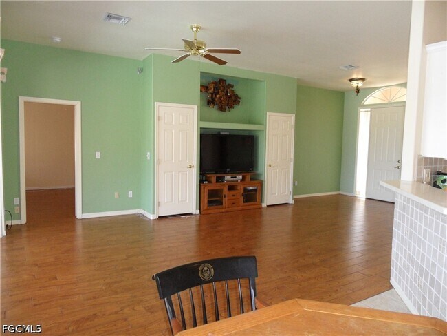 Building Photo - 13011 Silver Sands Dr