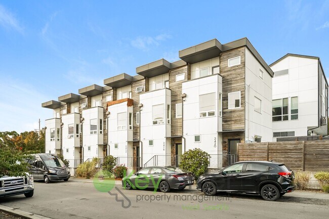 Building Photo - **Rent Special** Modern Two Bedroom Townho...