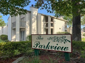 Building Photo - 104 Parkview Blvd