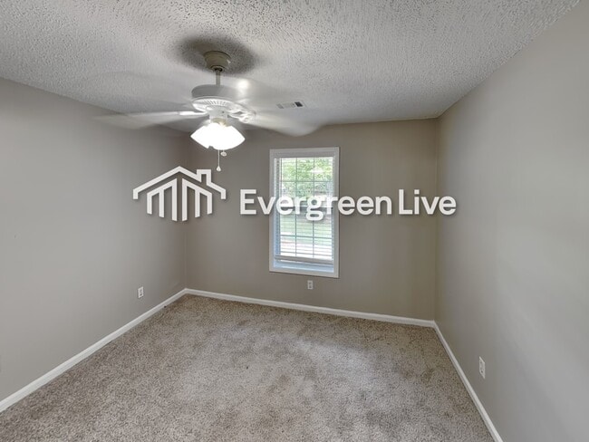 Building Photo - 55 Dove Point