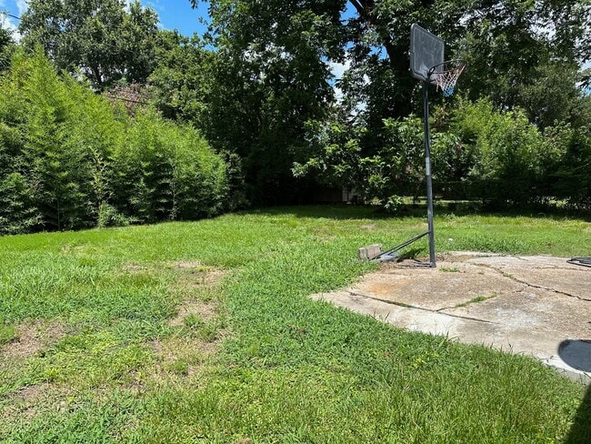 Building Photo - 3723 Cosby St