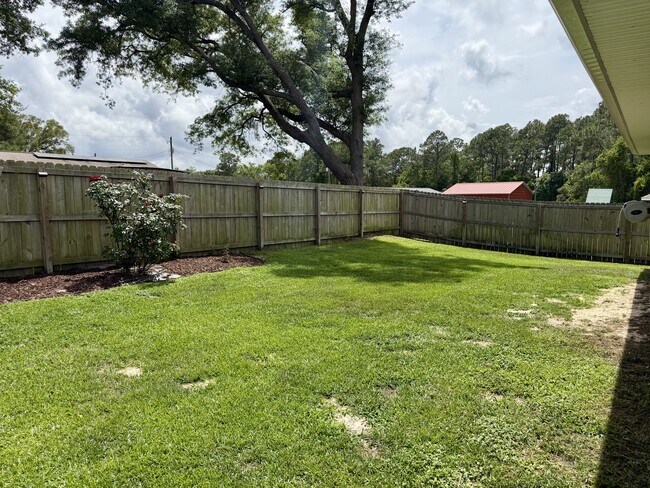 Building Photo - 5049 Quarter Deck St