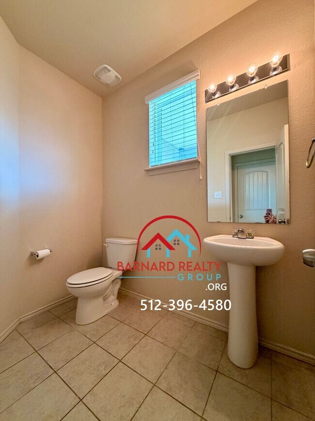 Building Photo - Available Now: Home in a Family Friendly Neighborhood