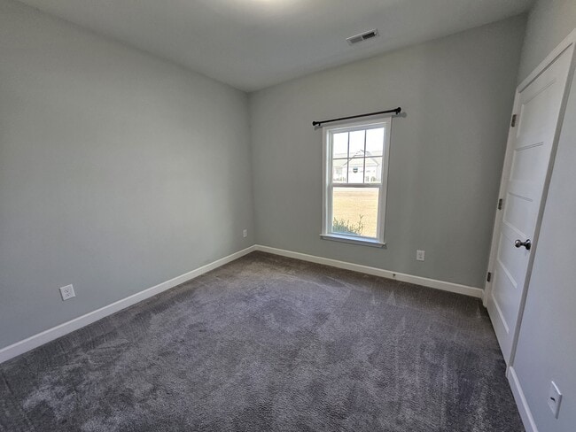 Building Photo - 202 Mutton Dr