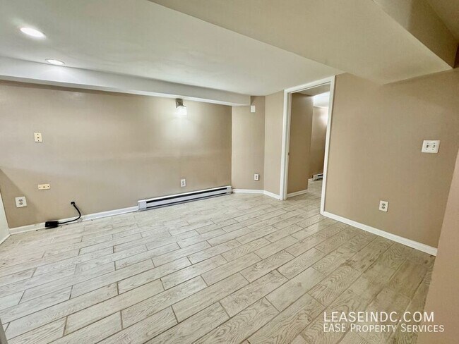 Building Photo - 1612 6th St NW