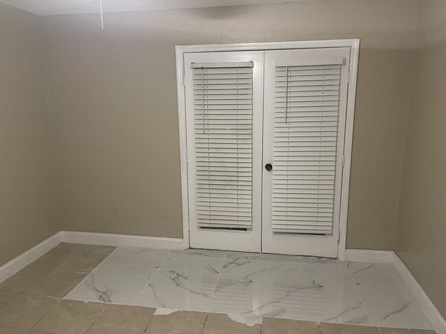 Building Photo - 4094 Dijon Dr