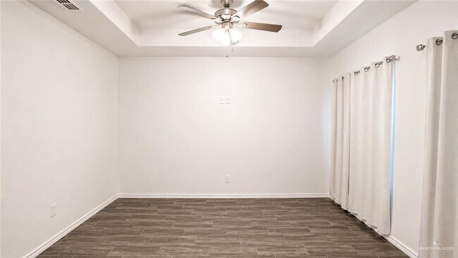 Building Photo - 20 Gonzalez Dr