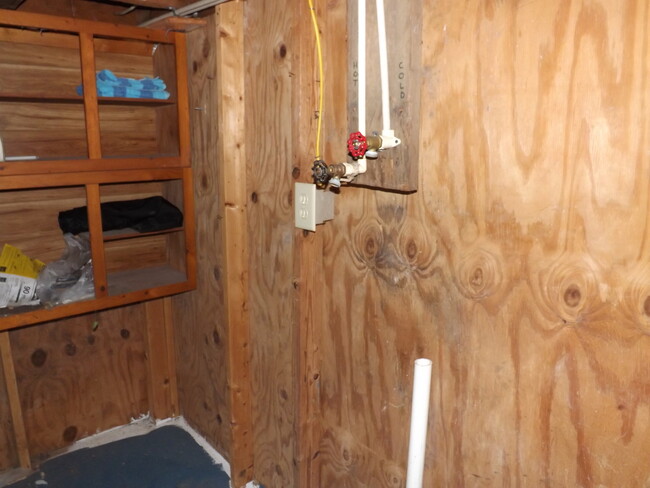 Building Photo - Cute 2BD/1BA House in Cullowhee available ...