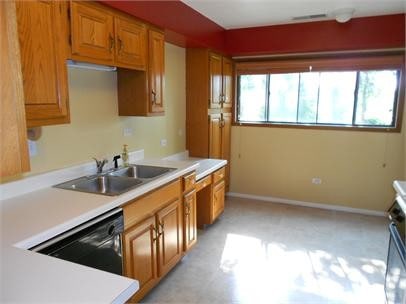 Building Photo - 37 Creekside Cir