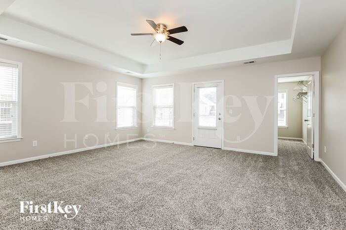 Building Photo - 328 Drayton Pl Dr